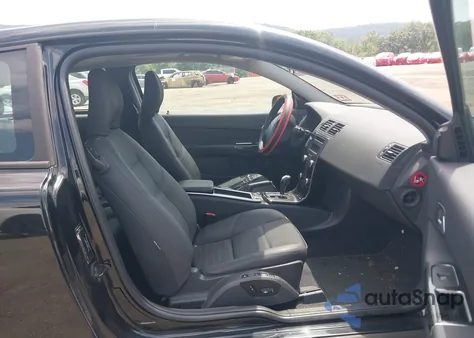 2011 Volvo C30 T5/T5 R-Design z USA, uszkodzony, nr VIN YV1672MK4B2207599